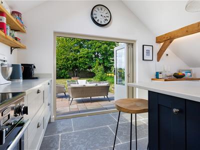 Breakfast/Kitchen/Dining/Family Room